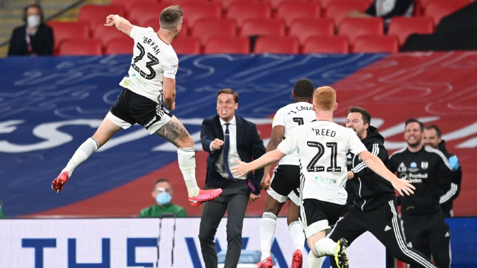 自各界的挑 自各界的挑