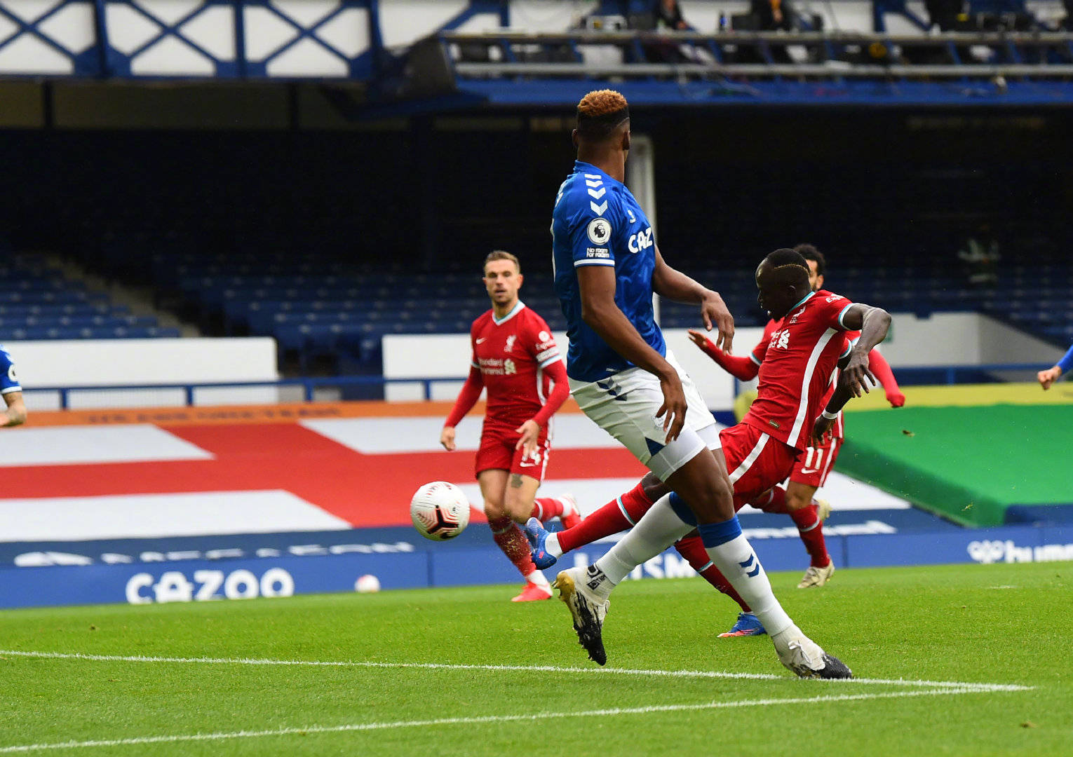 中的低落亲 中的低落亲